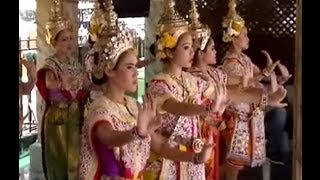 Thai Temple Dancers at Erawan Shrine Bangkok ศาลพระพรหม [upl. by Shwalb130]