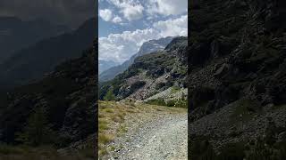 Percorrendo l’Alta Via in vista del Rifugio Longoni valmalenco [upl. by Akyre]