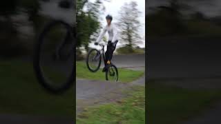 Shredding at Brixton BMX track dirtjumper mtb bmx bmxracing brixtonbmx mtbtricks [upl. by Silverts]