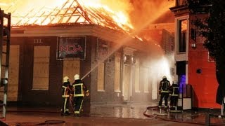 Winschoten  Grote brand in voormalig Chinees restaurant Winschoten [upl. by Etan509]