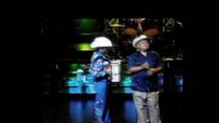 don cheto y los tigres del norte cantando la jaula de oro [upl. by Eiramave348]