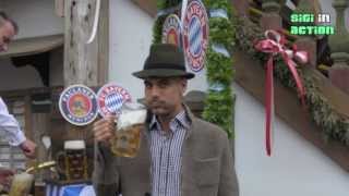 Prost FC Bayern Pep Guardiola nimmt den ersten Schluck Bier  Oktoberfest 2013  Day 16 [upl. by Herahab513]