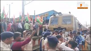 TMC Protests Against BJPs Bengal Bandh in North 24 Parganas  Train Services Disrupted [upl. by Bryan]