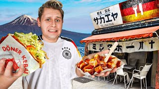 Deutsches Essen in JAPAN ist komich😰Wie gut schmecken Currywurst SchnitzelampDöner [upl. by Mroz380]