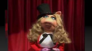 Muppet Songs Miss Piggy amp Kermit the Frog  Flying Trapeze [upl. by Charlton]