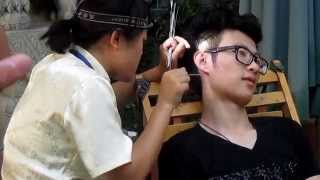 street ear cleaning in ChenDu province China [upl. by Nosyd390]