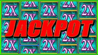 HUGE JACKPOT HANDPAY WITH ONLY 8 FREE SPINS ★ PROWLING PANTHER [upl. by Yniar]