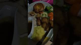 Sunday dinner Hemingways Jomtien Thailand [upl. by Clarance]