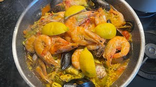 Recette de Paella rapide et savoureuse [upl. by Gass]