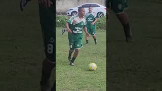 FUTEBOL RAIZ  zagueiro mostrou habilidade nesse lançe shorts [upl. by Marisa]