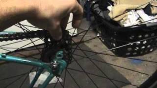 How to removeinstall a fixie cog without a chainwhip rotafix [upl. by Eniretak]