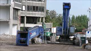 Huge excavator Hitachi 870 XXL  telescopic boom [upl. by Aissila]