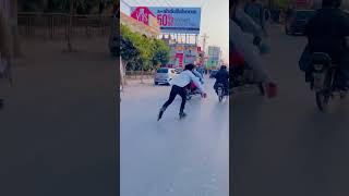 Skating lover ❤️youtubeshort skating publicreactionskating skater skatingreaction [upl. by Heyward]