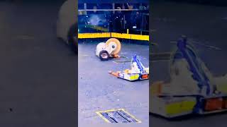 Game vs pipperoni Battlebots battlebots shorts [upl. by Kcirddet]