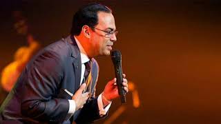 Gilberto Santa Rosa  Un Montón de Estrellas [upl. by Azilanna]