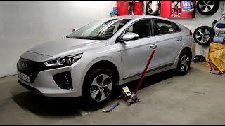 Klargjøring av strøm til ledbar og ekstra strømkurs inne i bilen på Hyundai Ioniq 2019 28 kWh [upl. by Damal]