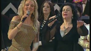 Snezana Savic amp Lepa Brena  Sta ce mi zivot  Novogodisnji Grand Show  TV Pink 2002 [upl. by Mick408]