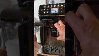 Cappuccino Philips 5400 LatteGo [upl. by Ennovad]