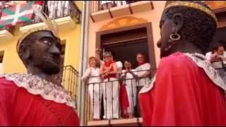 Gigantes de Pamplona quotCandombe para Joséquot por La Cofradía [upl. by Nisay]