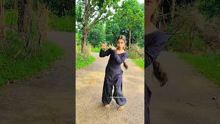 Nachegi Saraswati dance dancerchitra shorts chitrakootkiqueen [upl. by Kata943]