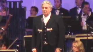 Plácido Domingo interpreta la Marcha de Zacatecas [upl. by Ttik]