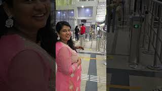 🤯Airport la asingama pochi kumaru🥹 pregnant trending shortsfeed valakappufunction [upl. by Enyahs]