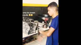 AMACIADOR DE EIXO DE MOTOR kkkkk video funny humor memes memescompilados memesdivertidos [upl. by Vernice]