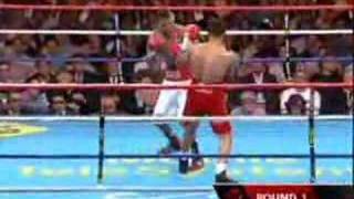 Diego Corrales Vs Jose Luis Castillo Round 1 [upl. by Hpseoj]