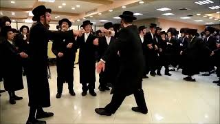 Orthodox Jews dancing in a circle [upl. by Adnanref910]