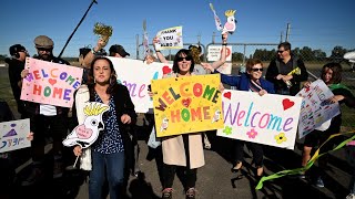 Biloela welcomes Nadesalingam family home [upl. by Annaerda467]