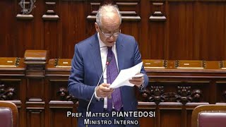 Il Ministro Piantedosi al question time alla Camera dei Deputati 12 06 2024 [upl. by Gelb]