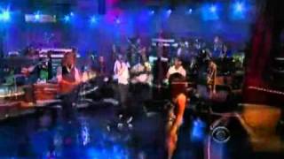 NeYo  One In a Million  David Letterman 171110 [upl. by Wolfort]