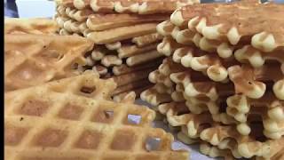 Le pizzelle ferratelle abruzzesi la videoricetta  Cocendolibando [upl. by Fronnia810]