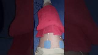 Fisioterapia🚩Estimulador eléctrico tens quotpara estimular músculo lesión ligamentocruzado [upl. by Alcus]