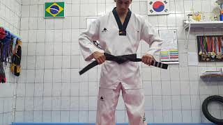 COMO AMARRAR A FAIXA DO TAEKWONDO [upl. by Ravid236]