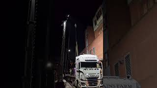 UK HGV Truck Driver London Crane Lift on a Sunday Evening [upl. by Trebloc635]