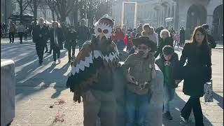 Mascherine e coriandoli la festa di carnevale 2024 a Bergamo [upl. by Small]