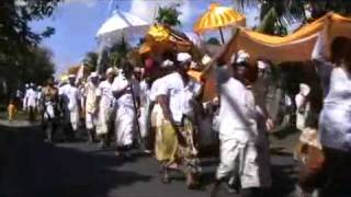 Bali Melasti Ceremony Parade Nyepi Day  1 [upl. by Nire923]