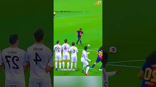 Golazo de Tiro Libre de Ronaldinho al Real Madrid futbol ronaldinho shorts [upl. by Aniluap]