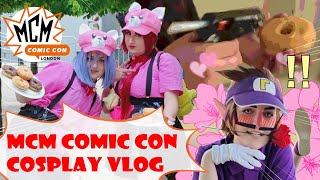 MCM Comic Con Cosplay Vlog But Only The Worst Parts Hairspray flavour donuts [upl. by Afital823]