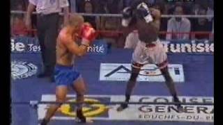 SAVATE vs KICKBOXINGMUAY THAI сават против кикбоксингамуай тай [upl. by Ronnholm]