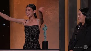 Jung Hoyeon wins outstanding performance by a female actress at SAG awards 2022 [upl. by Indys]