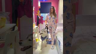 Entro in un CENTRO COMMERCIALE in PIGIAMA😳🛍️🙈 challenge funny cane dog shopping [upl. by Jilly]