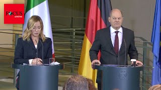 Als Meloni die DeutschlandFrage gestellt wird entgleisen Scholz Gesichtszüge [upl. by Ecinom701]