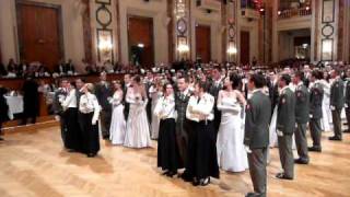 Ball der Offiziere 2011 Wien Balleröffnung Das liegt bei uns im Blut [upl. by Viki80]