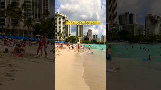 Waikīkī Beach oahu beach walking saturdayvibes hawaii honolulu travel vlogs sunshine fun [upl. by Ehsrop]