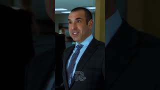 Louis Litt gana a Harvey Specter  Suits [upl. by Ipoillak]