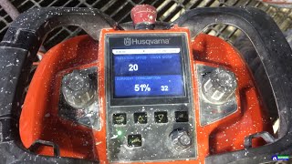 Using a wire saw Husqvarna CS 10 with wireless remote control to cut concrete [upl. by Odnalo]