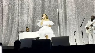 Full HD Leona Lewis  Christmas Medley  Glasgow show  All the hits live tour 2021 [upl. by Esereht]