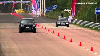 Audi R8 V10 VS Jeep grand cherokee SRT8 [upl. by Nnylkoorb]